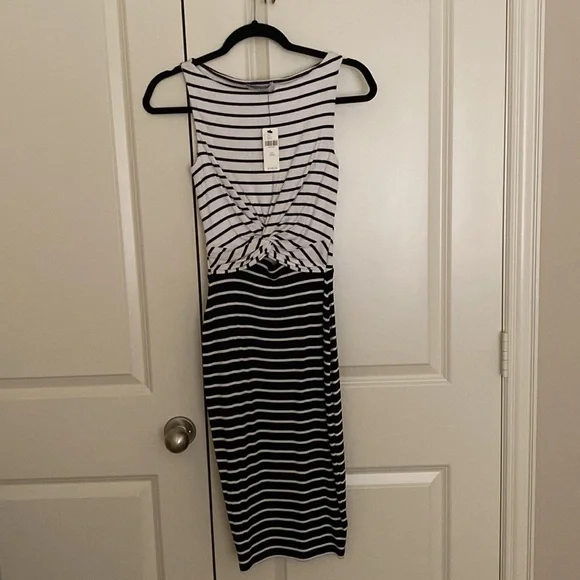 Anthropologie Bailey 44 Twist Cut Out Stripe Bodycon Dress Size XXS - Picture 2 of 3